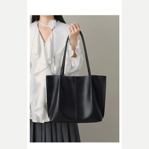 VINEY Black Leather Tote and Pouch Set in black, hand carry