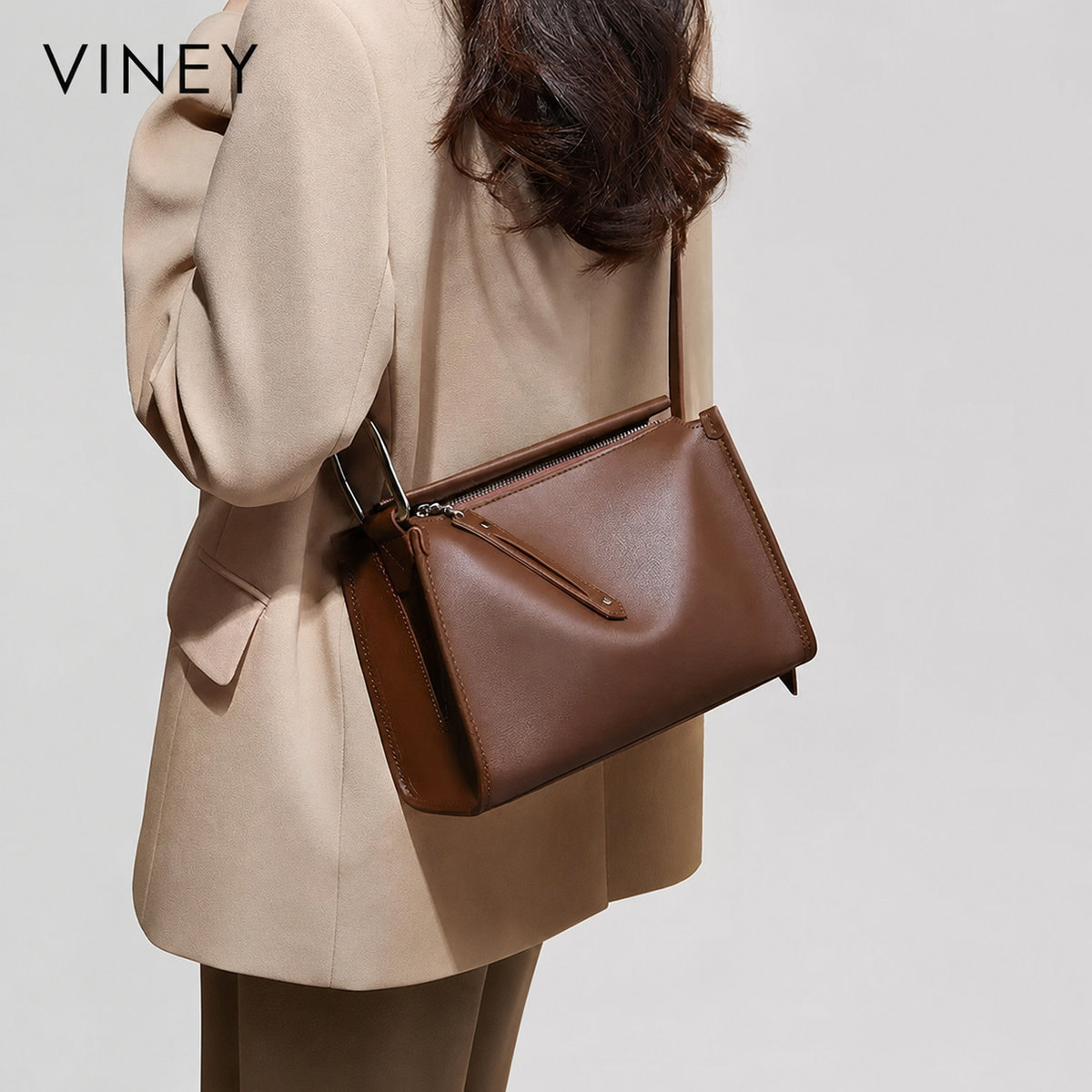 VINEY crossbody and shoulder bags collection