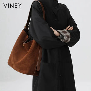 VINEY Suede Large Capacity Vintage Convertible Bucket Bag