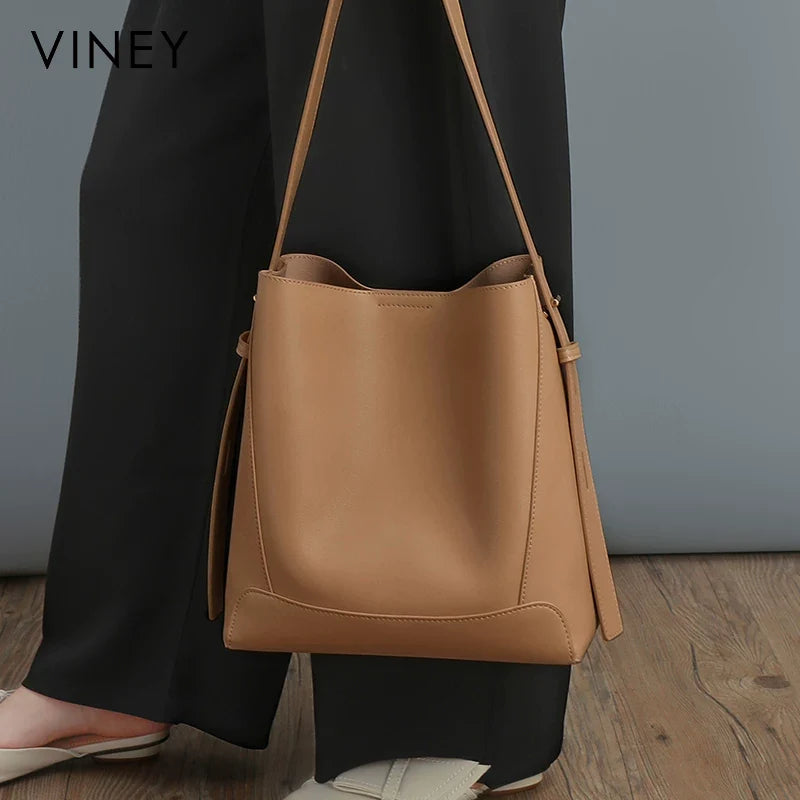 VINEY Urban Genuine Leather Large Capacity Lightweight Bucket Bag in White