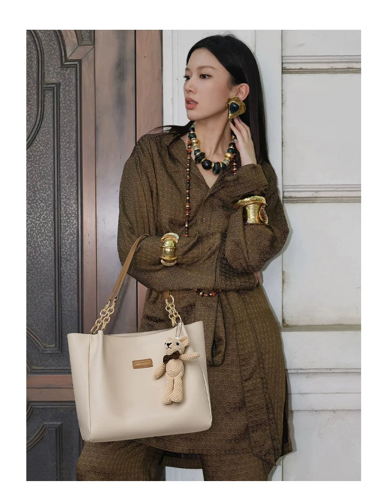 VINEY 4649A styled with a brown outfit