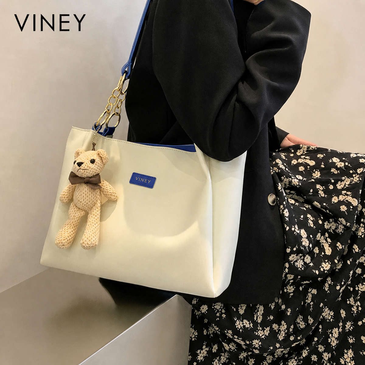 VINEY City Large Capacity Tote Bag — English product image 2