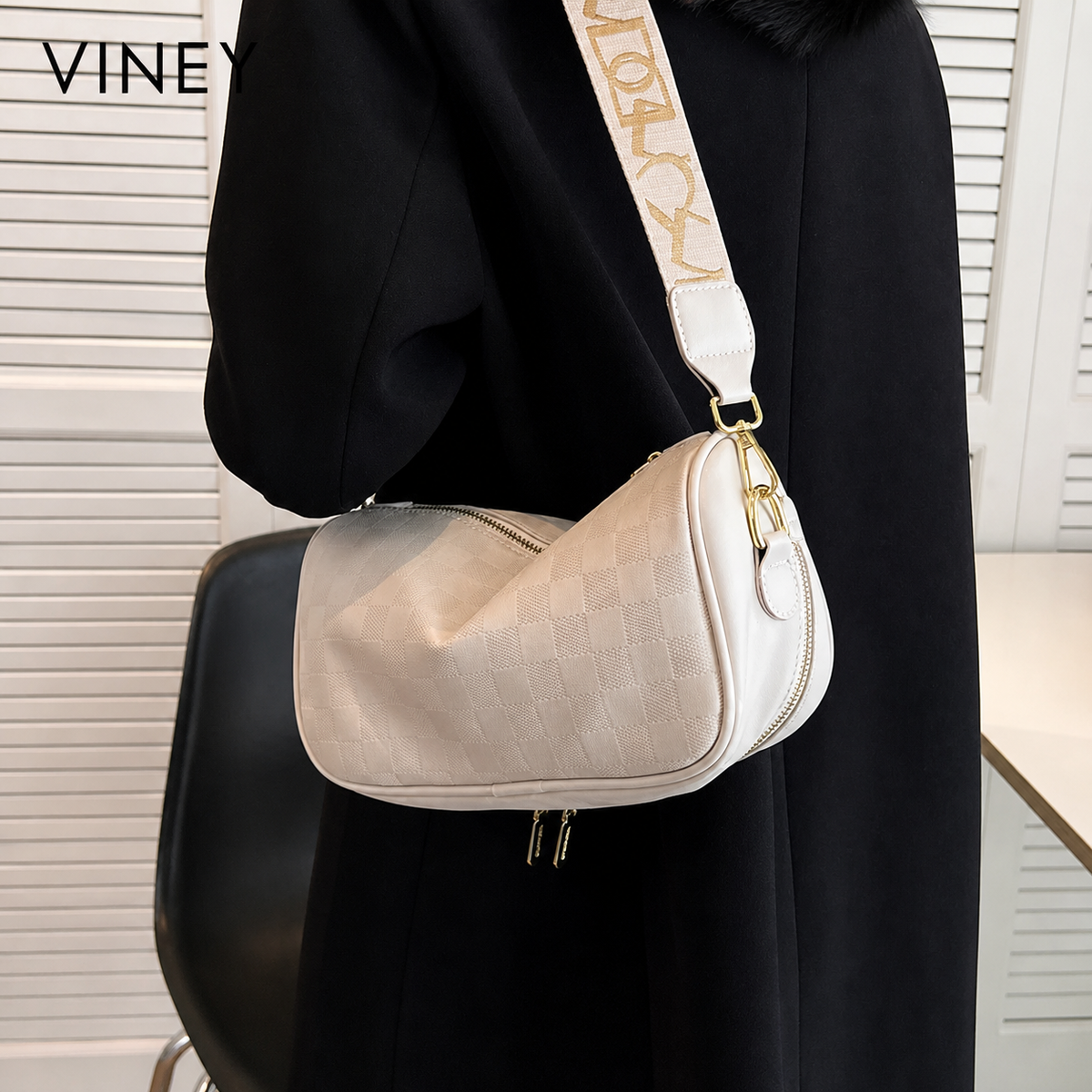 VINEY Genuine Leather Large Capacity Pillow Convertible Hobo Bag product image 2