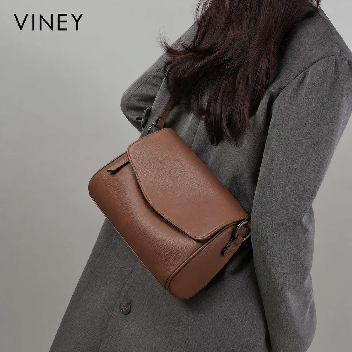 VINEY Genuine Leather Large Capacity Pillow Crossbody Bag product image 1