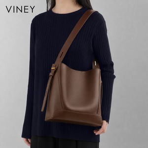 VINEY Commuter Genuine Leather Large Capacity Convertible Bucket Bag — English product image 2