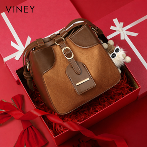 VINEY Large Capacity Convertible Bucket Bag product image 6