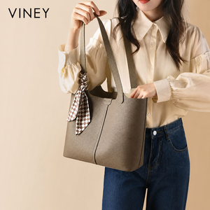 VINEY Everyday Genuine Leather Large Capacity Tote Bag — English product image 1