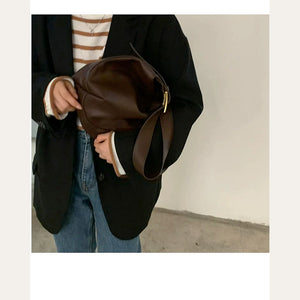 VINEY Coffee Brown Leather Shoulder Tote Bag in coffee brown, capacity