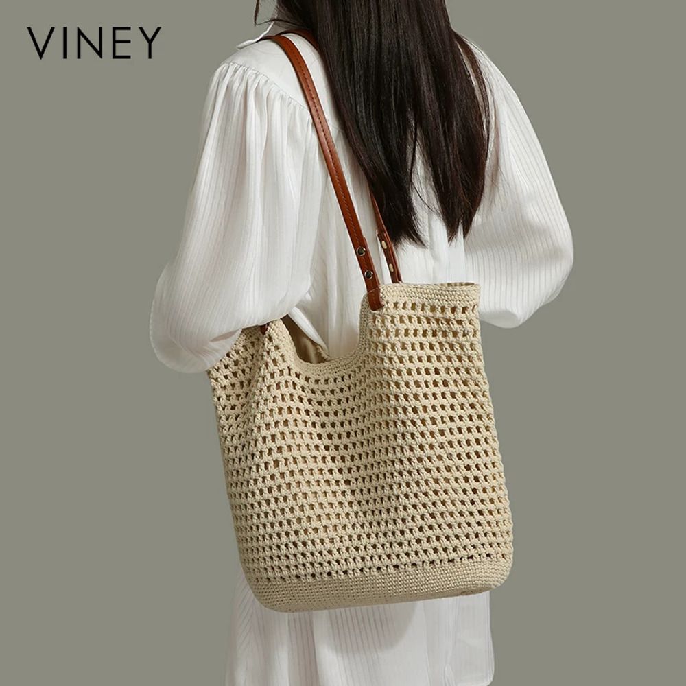 VINEY Open-Weave Beach Tote Bag in beige, back carry