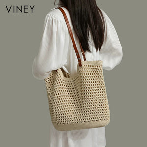 VINEY Open-Weave Beach Tote Bag in beige, back carry