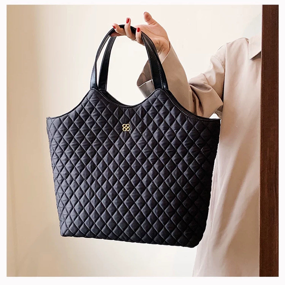 VINEY Quilted Oversized Commuter Tote Bag, quilted detail