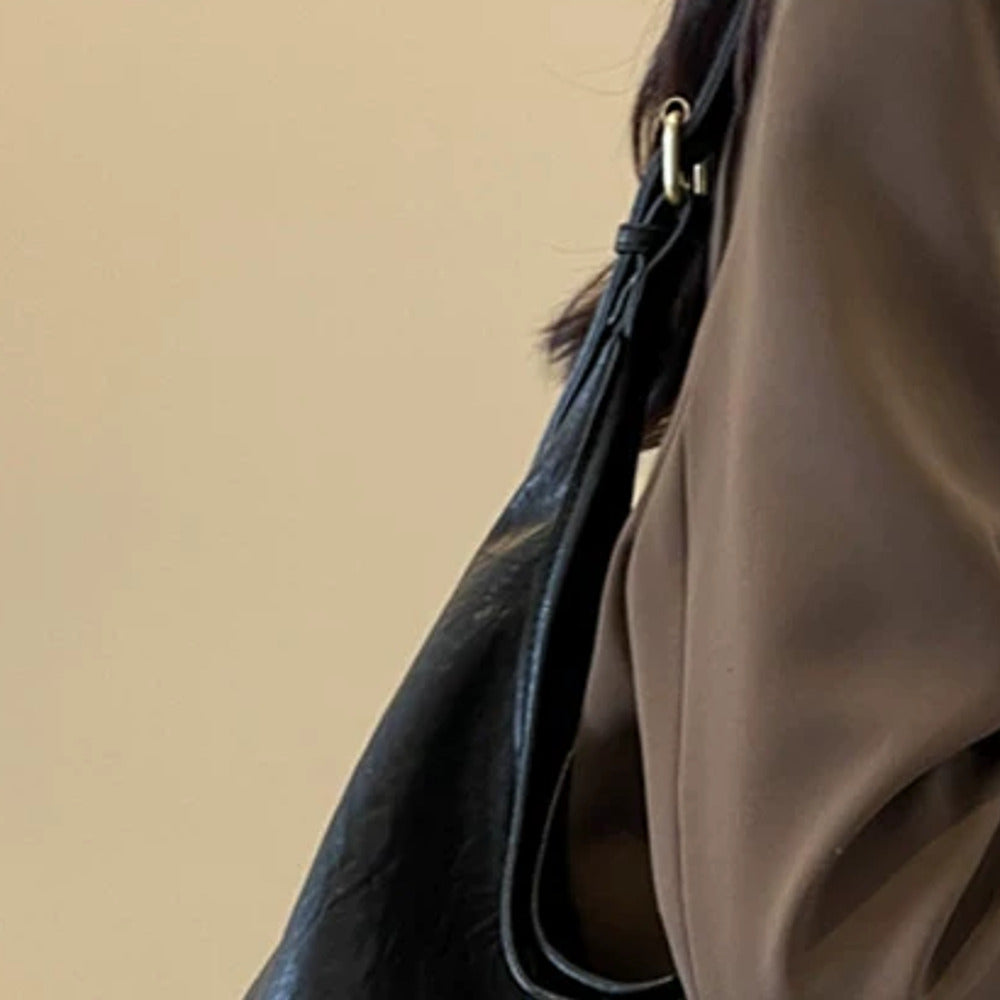 VINEY Slouchy Hobo Shoulder Tote Bag in black, outfit