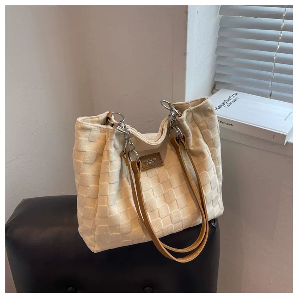 VINEY Textured Canvas Chain-Detail Tote Bag in white